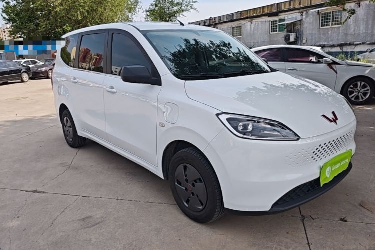 Used Wuling Hongguang New Energy 2025 Extended-Range Hybrid 50KM Comfort Version Front Right 45 Deg