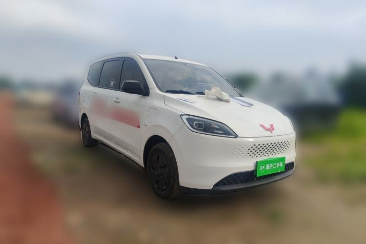 Used Wuling Hongguang New Energy 2025 Extended-Range Hybrid 50KM Comfort Version Front Right 45 Deg
