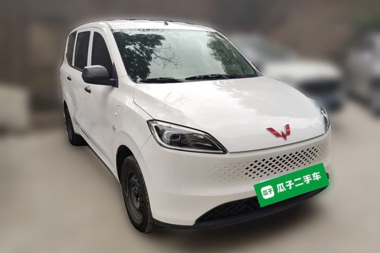 Used Wuling Hongguang New Energy 2025 Extended-Range Hybrid 50 km Standard Version Front Right 45 Deg