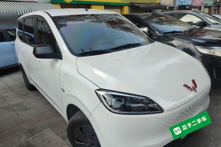 Used Wuling Hongguang New Energy 2025 Extended-Range Hybrid 50KM Comfort Version Front Right 45 Deg