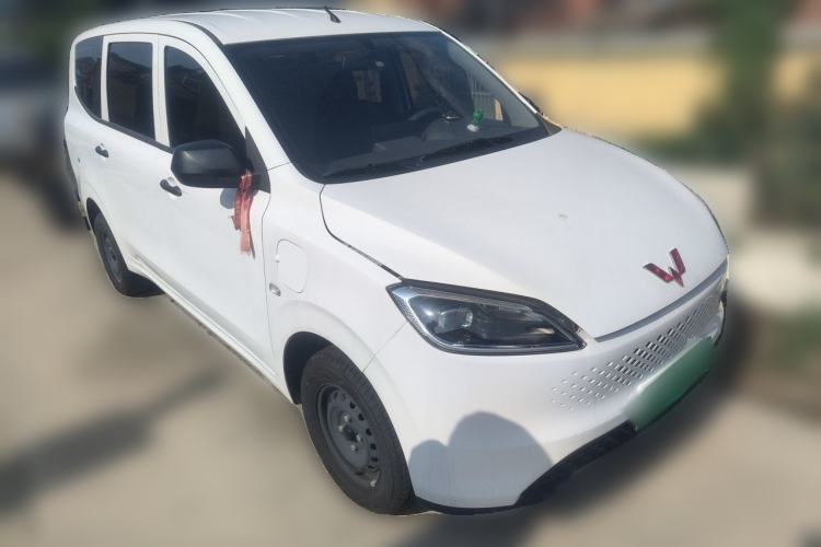 Used Wuling Hongguang New Energy 2025 Extended-Range Hybrid 50 km Standard Version Front Right 45 Deg