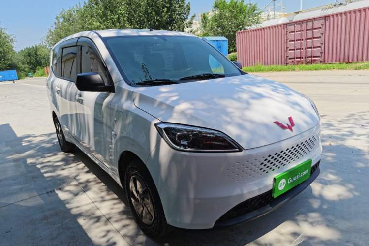 Used Wuling Hongguang New Energy 2025 Extended-Range Hybrid 50KM Comfort Version Front Right 45 Deg
