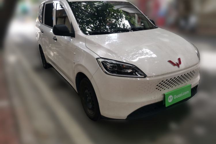 Used Wuling Hongguang New Energy 2025 Extended-Range Hybrid 50 km Standard Version Front Right 45 Deg