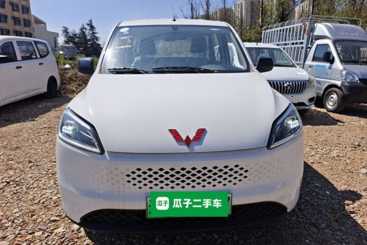 Used Wuling Hongguang New Energy 2025 Extended-Range Hybrid 50 km Standard Version Front
