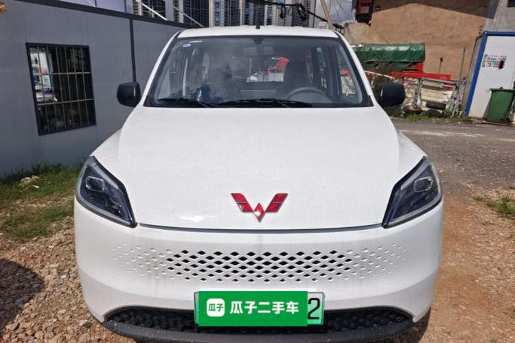 Used Wuling Hongguang New Energy 2025 Extended-Range Hybrid 50 km Standard Version Front