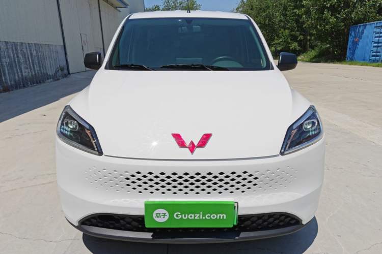 Used Wuling Hongguang New Energy 2025 Extended-Range Hybrid 50KM Comfort Version Front