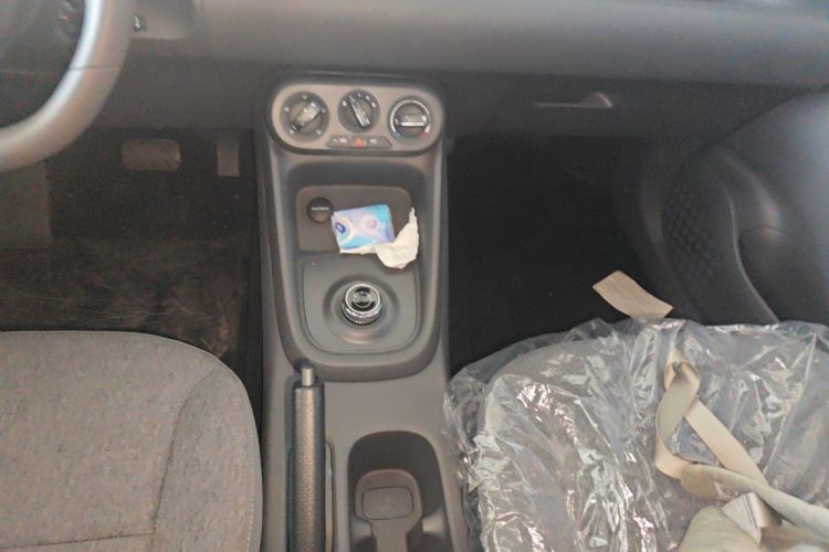 Used Wuling Hongguang New Energy 2025 Extended-Range Hybrid 50KM Comfort Version Gear Lever