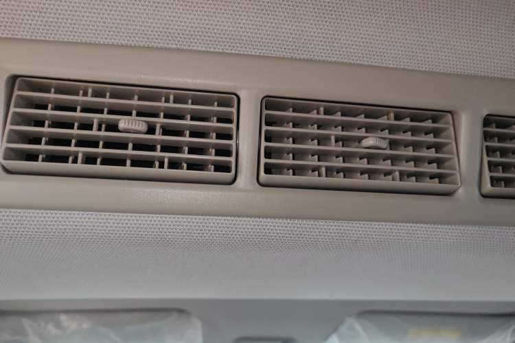 Used Wuling Hongguang New Energy 2025 Extended-Range Hybrid 50KM Comfort Version Headliner