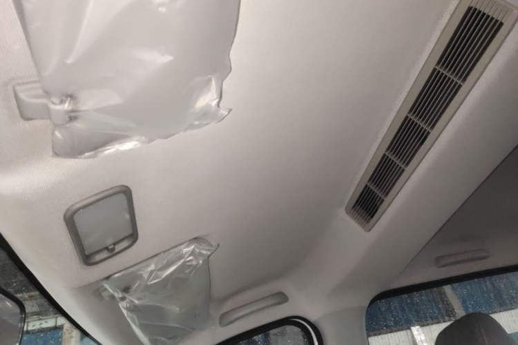 Used Wuling Hongguang New Energy 2025 Extended-Range Hybrid 50KM Comfort Version Headliner