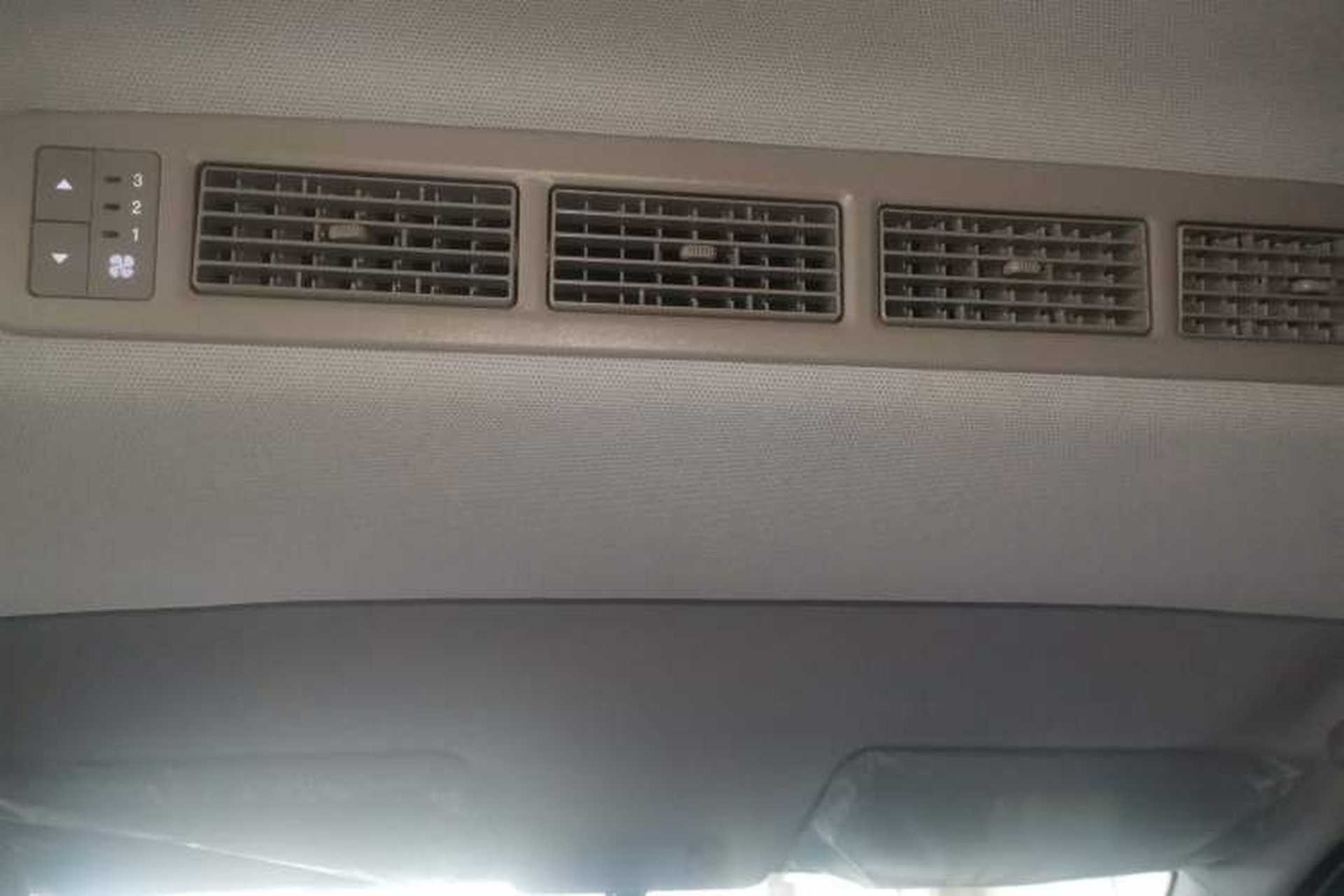 Used Wuling Hongguang New Energy 2025 Extended-Range Hybrid 50KM Comfort Version Headliner