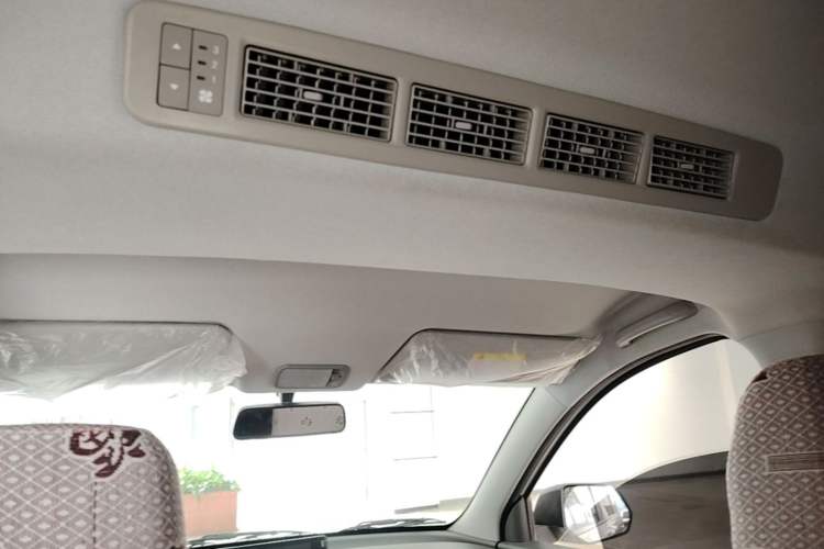 Used Wuling Hongguang New Energy 2025 Extended-Range Hybrid 50KM Comfort Version Headliner