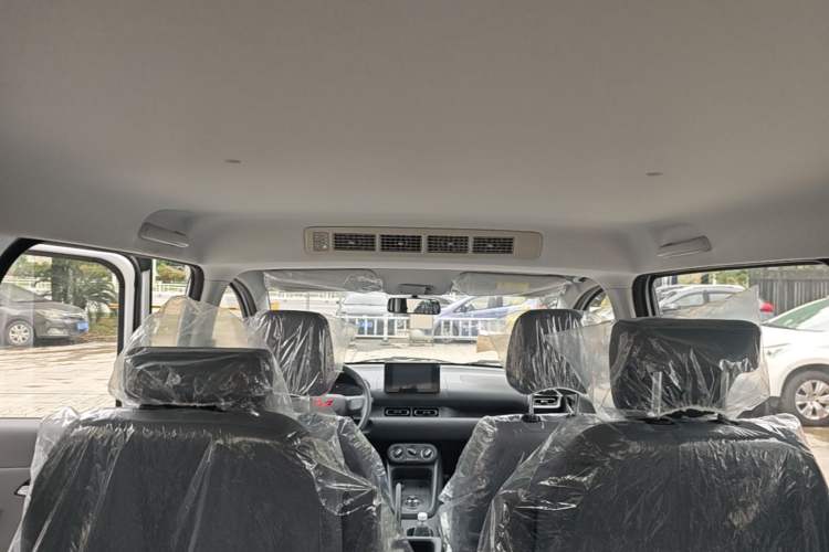 Used Wuling Hongguang New Energy 2025 Extended-Range Hybrid 50KM Comfort Version Headliner