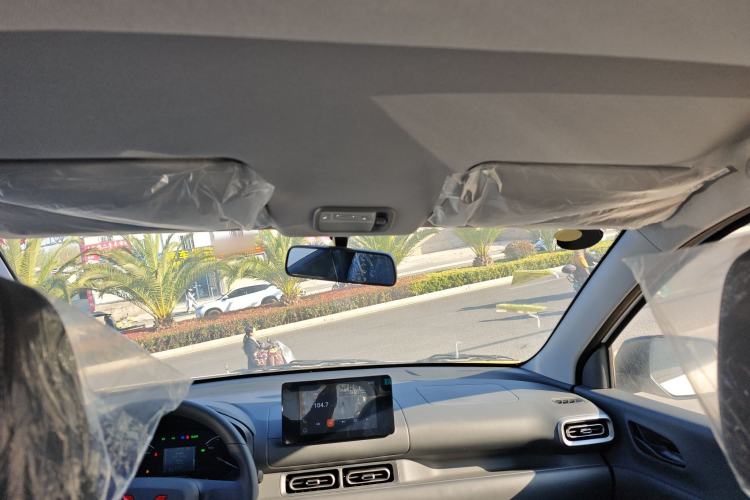 Used Wuling Hongguang New Energy 2025 Extended-Range Hybrid 50 km Standard Version Headliner