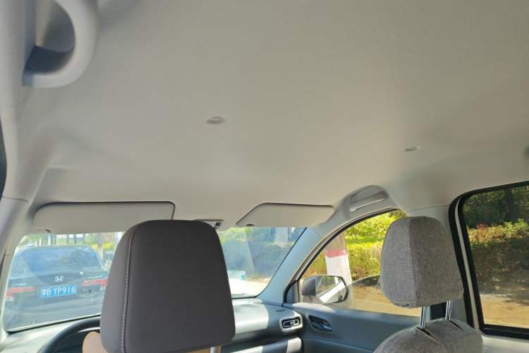 Used Wuling Hongguang New Energy 2025 Extended-Range Hybrid 50 km Utility Version Headliner