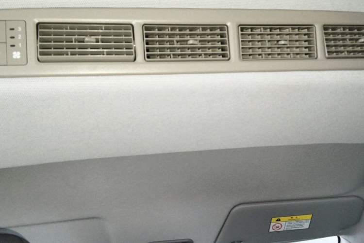Used Wuling Hongguang New Energy 2025 Model Range-Extending Hybrid 150KM Comfort Edition Headliner