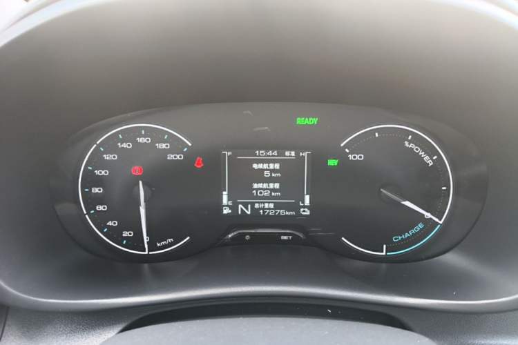 Used Wuling Hongguang New Energy 2025 Extended-Range Hybrid 50KM Comfort Version Instrument Cluster