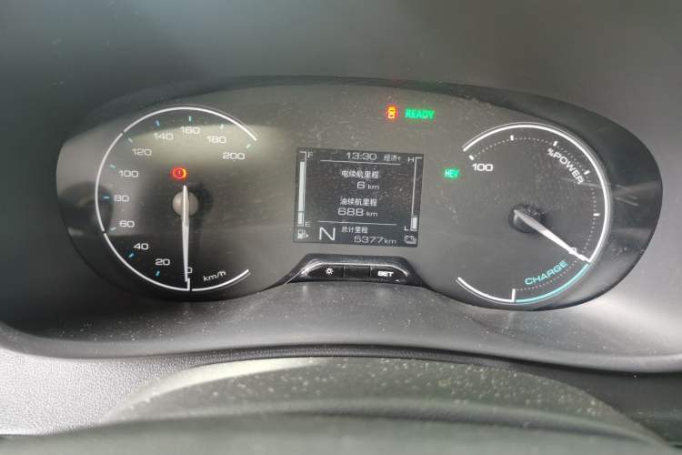 Used Wuling Hongguang New Energy 2025 Extended-Range Hybrid 50KM Comfort Version Instrument Cluster