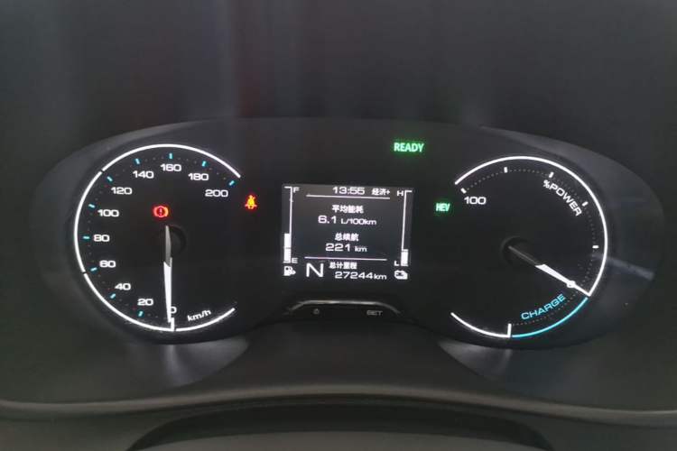 Used Wuling Hongguang New Energy 2025 Extended-Range Hybrid 50KM Comfort Version Instrument Cluster