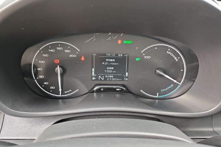 Used Wuling Hongguang New Energy 2025 Extended-Range Hybrid 50KM Comfort Version Instrument Cluster