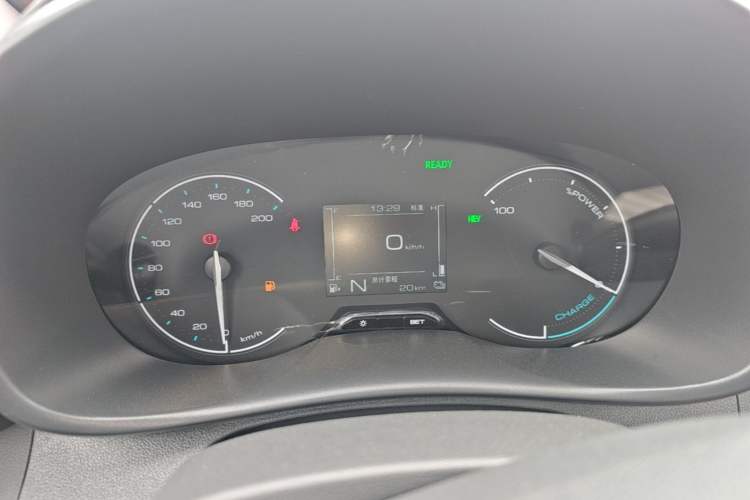Used Wuling Hongguang New Energy 2025 Model Range-Extending Hybrid 150KM Comfort Edition Instrument Cluster