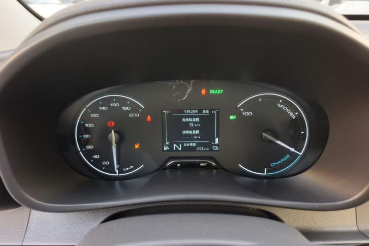 Used Wuling Hongguang New Energy 2025 Extended-Range Hybrid 50 km Utility Version Instrument Cluster