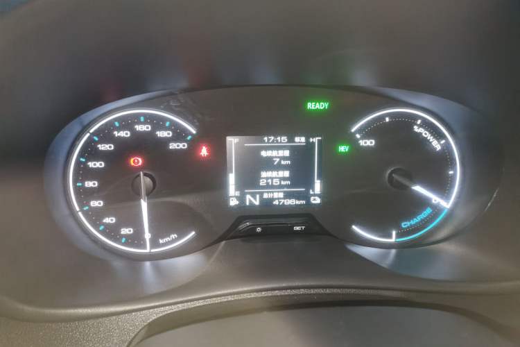 Used Wuling Hongguang New Energy 2025 Extended-Range Hybrid 50 km Standard Version Instrument Cluster