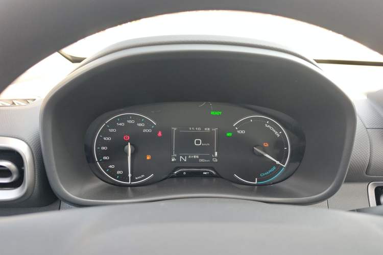 Used Wuling Hongguang New Energy 2025 Extended-Range Hybrid 50 km Standard Version Instrument Cluster