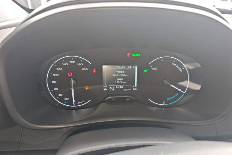 Used Wuling Hongguang New Energy 2025 Model Range-Extending Hybrid 150KM Comfort Edition Instrument Cluster