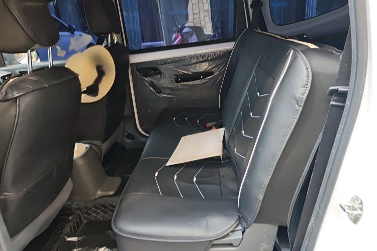 Used Wuling Hongguang New Energy 2025 Extended-Range Hybrid 50 km Utility Version Interior 4