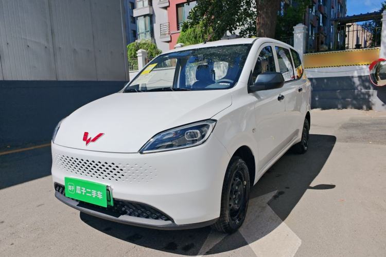 Wuling Hongguang New Energy 2025 Extended-Range Hybrid 50 km Utility Version