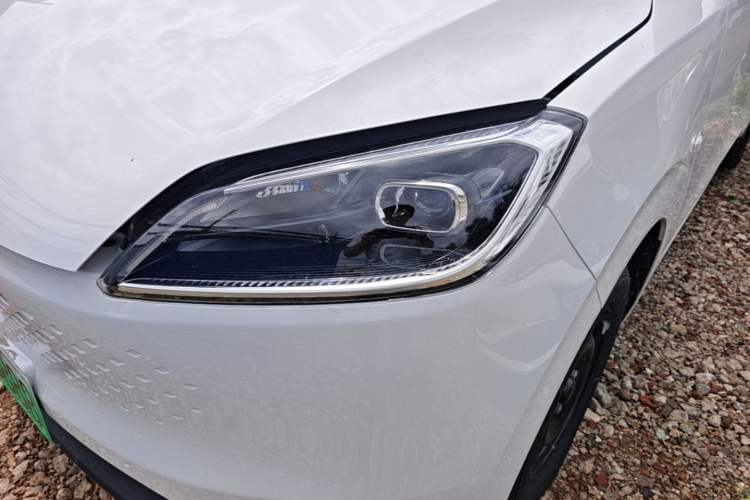 Used Wuling Hongguang New Energy 2025 Extended-Range Hybrid 50 km Standard Version Left Front Headlight