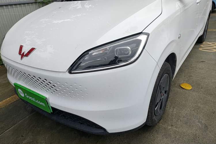 Used Wuling Hongguang New Energy 2025 Extended-Range Hybrid 50KM Comfort Version Left Front Headlight