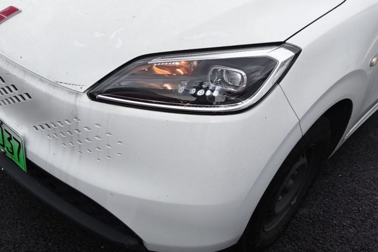 Used Wuling Hongguang New Energy 2025 Extended-Range Hybrid 50 km Utility Version Left Front Headlight