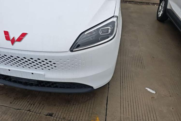Used Wuling Hongguang New Energy 2025 Extended-Range Hybrid 50 km Standard Version Left Front Headlight