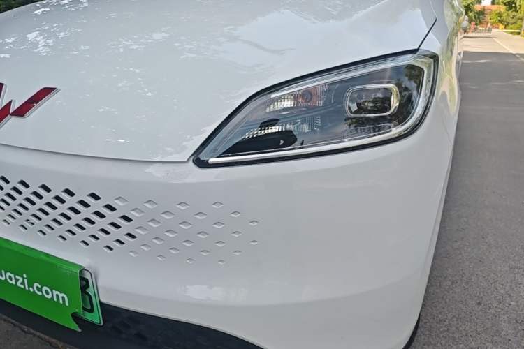 Used Wuling Hongguang New Energy 2025 Model Range-Extending Hybrid 150KM Comfort Edition Left Front Headlight