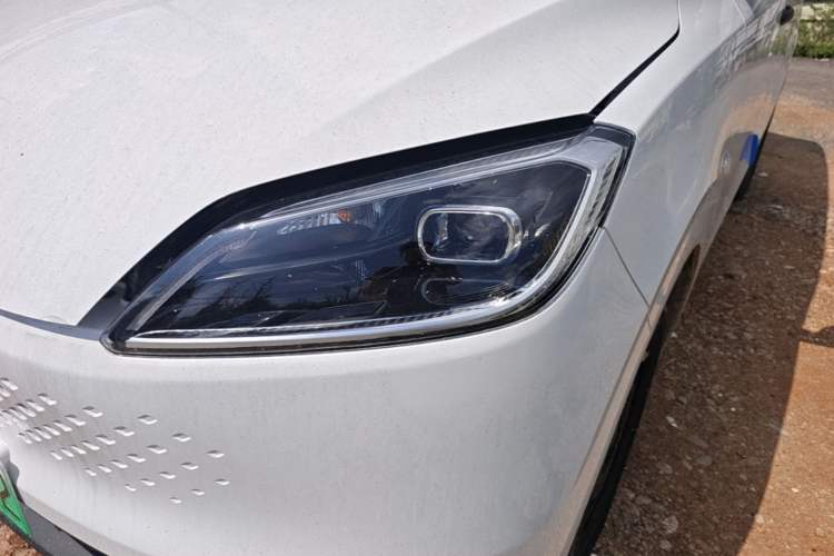 Used Wuling Hongguang New Energy 2025 Extended-Range Hybrid 50 km Standard Version Left Front Headlight