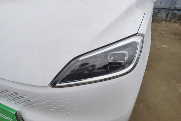 Used Wuling Hongguang New Energy 2025 Extended-Range Hybrid 50KM Comfort Version Left Front Headlight