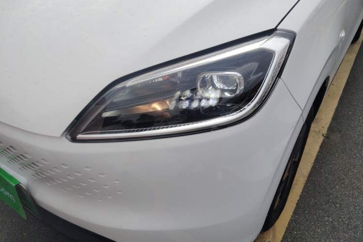 Used Wuling Hongguang New Energy 2025 Extended-Range Hybrid 50KM Comfort Version Left Front Headlight