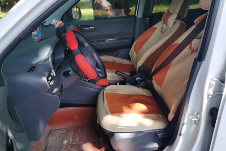 Used Wuling Hongguang New Energy 2025 Extended-Range Hybrid 50KM Comfort Version Left Front Seat