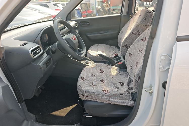 Used Wuling Hongguang New Energy 2025 Model Range-Extending Hybrid 150KM Standard Edition Left Front Seat