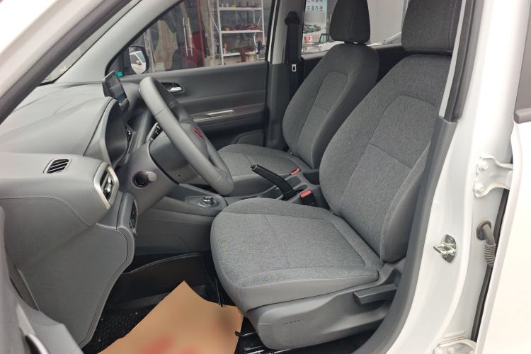 Used Wuling Hongguang New Energy 2025 Extended-Range Hybrid 50KM Comfort Version Left Front Seat