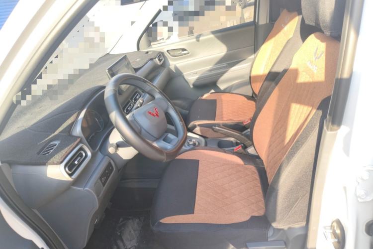 Used Wuling Hongguang New Energy 2025 Extended-Range Hybrid 50 km Standard Version Left Front Seat