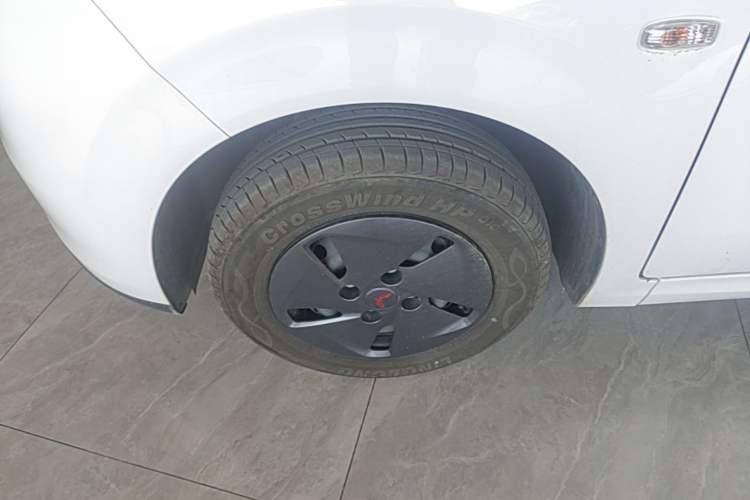 Used Wuling Hongguang New Energy 2025 Extended-Range Hybrid 50KM Comfort Version Left Front Wheel Hub
