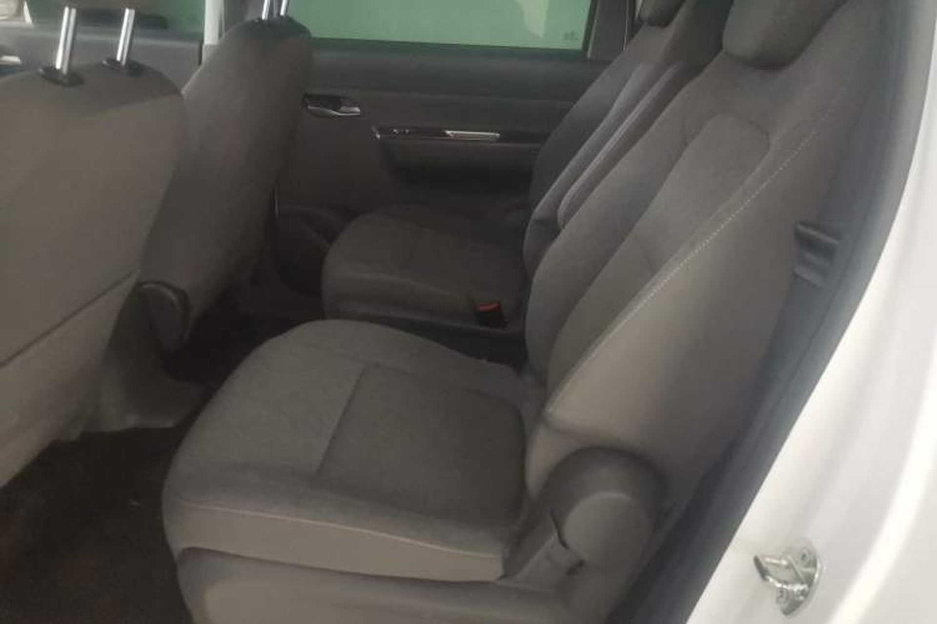 Used Wuling Hongguang New Energy 2025 Extended-Range Hybrid 50KM Comfort Version Left Rear Seat