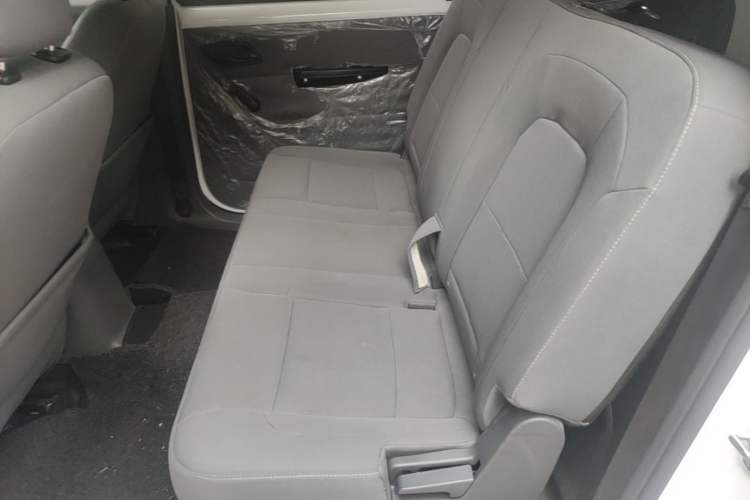 Used Wuling Hongguang New Energy 2025 Extended-Range Hybrid 50 km Standard Version Left Rear Seat