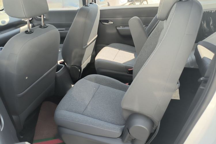 Used Wuling Hongguang New Energy 2025 Extended-Range Hybrid 50KM Comfort Version Left Rear Seat