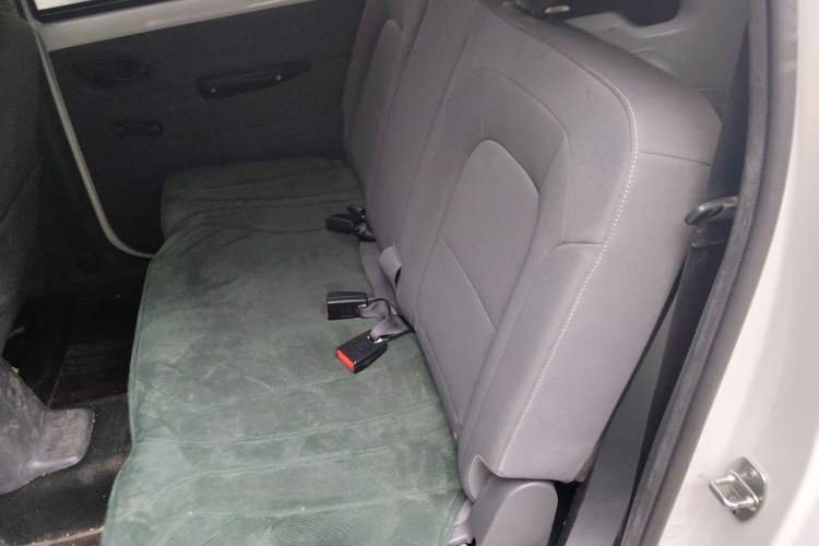 Used Wuling Hongguang New Energy 2025 Extended-Range Hybrid 50 km Standard Version Left Rear Seat