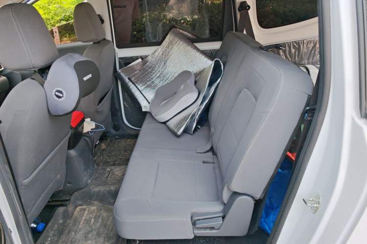Used Wuling Hongguang New Energy 2025 Extended-Range Hybrid 50 km Standard Version Left Rear Seat