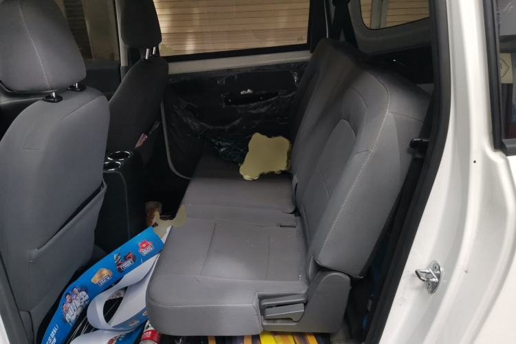Used Wuling Hongguang New Energy 2025 Extended-Range Hybrid 50 km Standard Version Left Rear Seat