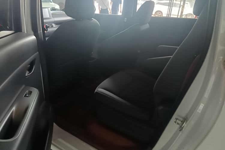Used Wuling Hongguang New Energy 2025 Extended-Range Hybrid 50KM Comfort Version Left Rear Seat